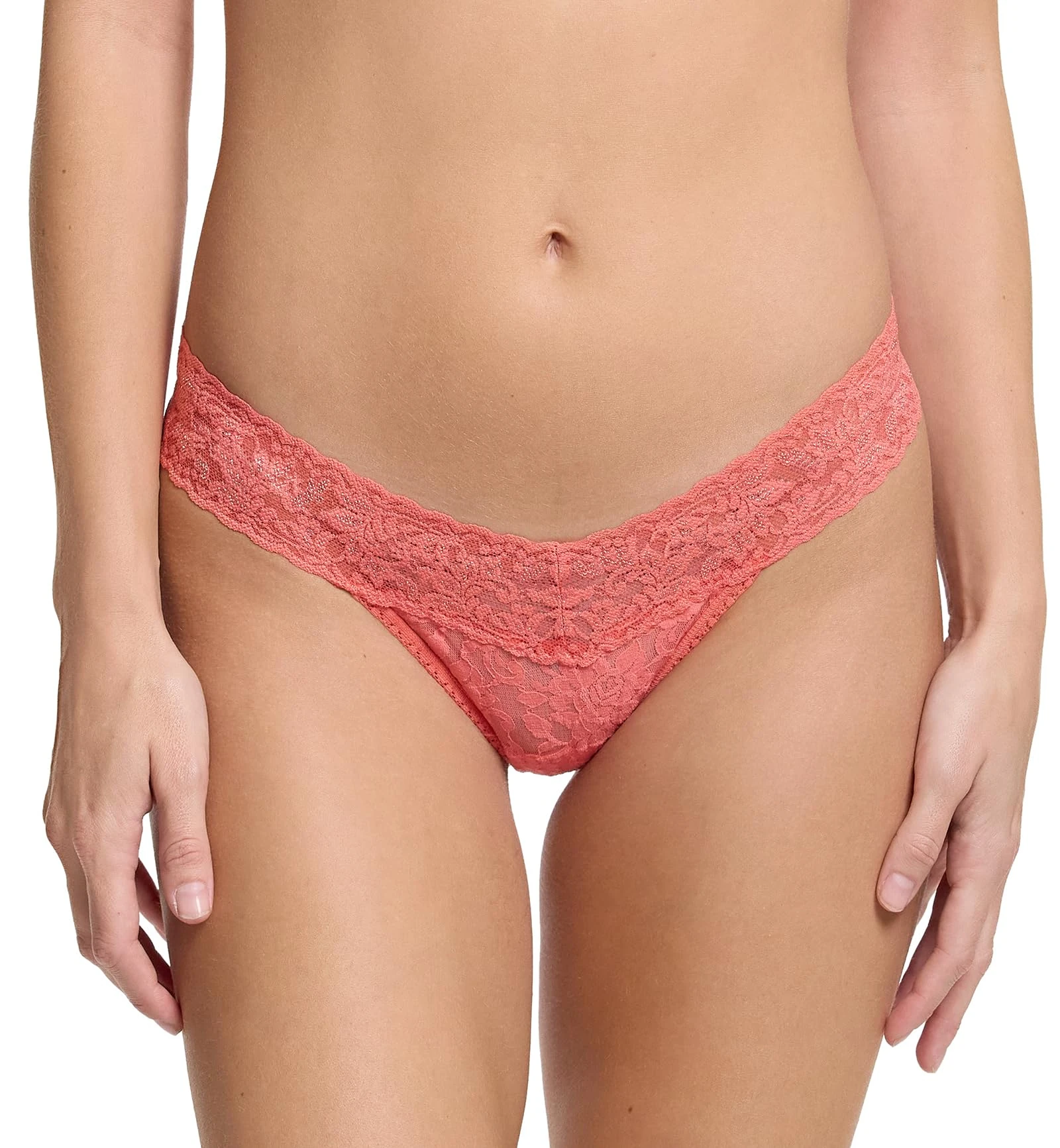 hanky panky Women's Signature Lace Low Rise Thong, Courageous Coral, One size