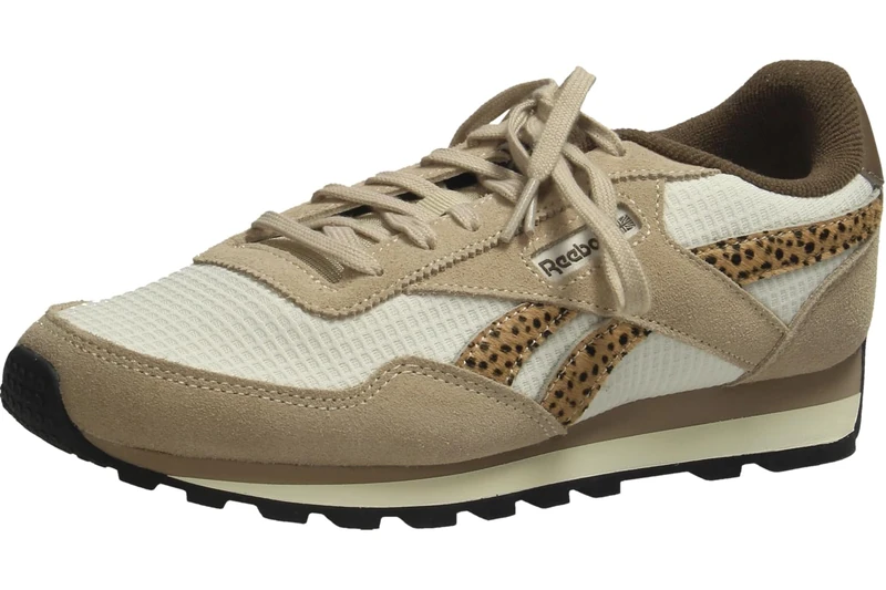 Reebok Unisex Kids Classic Az Sneaker, Chalk Classic Beige Trek Grey, 2.5 UK
