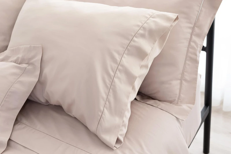Catherine Lansfield Fantasy Sateen Modern Taupe Bed Sheet Set 135-210 x 280 cm + Pillow 50 x 155 cm
