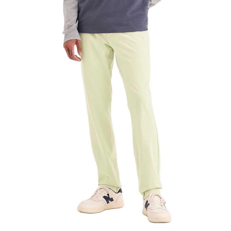 Dockers Men's Go Activeflex Chino Pants, Sahara Khaki, 33 W/34 L