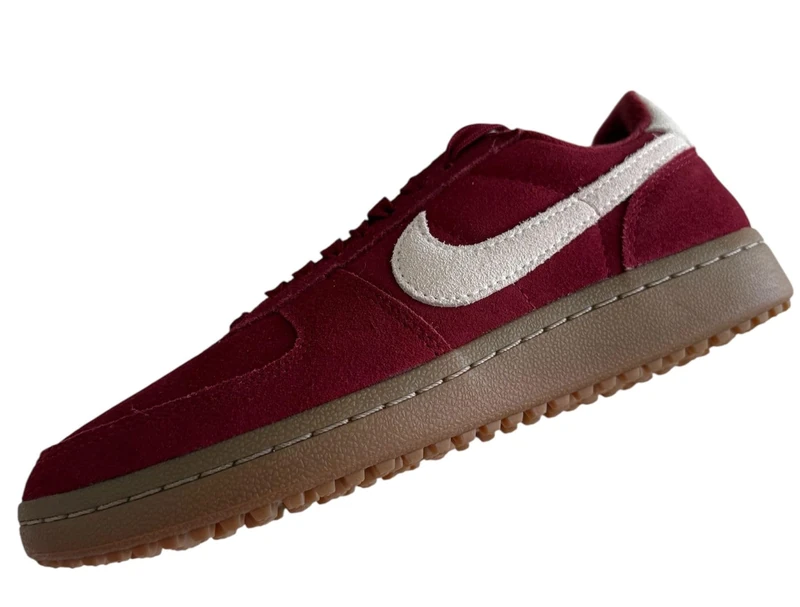 NIKE Women's WMNS Field General Sneaker, Team Red White Gum Med Brown, 9 UK