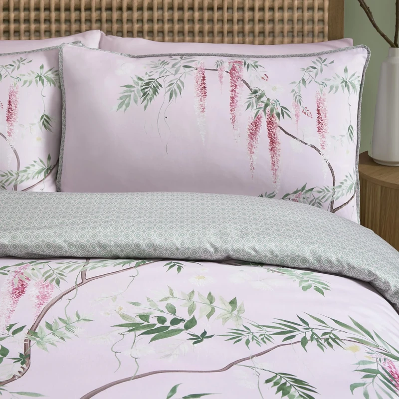 SOIREE - Luxury Pink Wisteria Duvet Cover - King Bedding Size (230 x 220cm) - Soft 100% Cotton Sateen - 200 Thread Count - 2x Pillowcases - Reversible (2 Designs) - Piped Edge - Pink Bedding