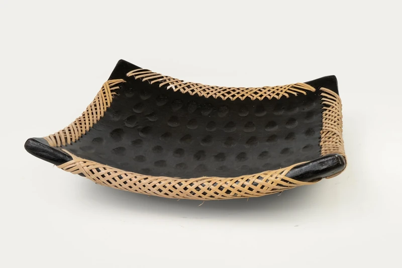 Ceramic Centre Black/Rattan - Image 1