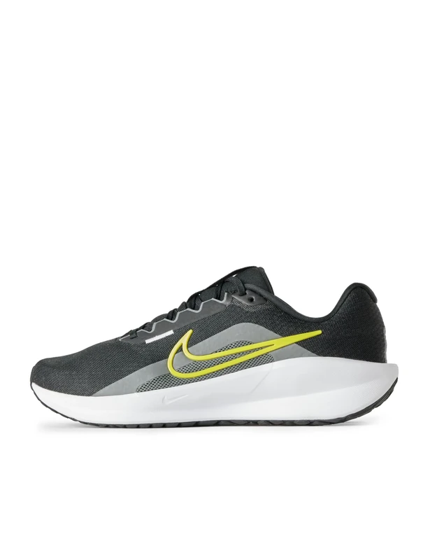 NIKE Downshifter 13 Sneaker