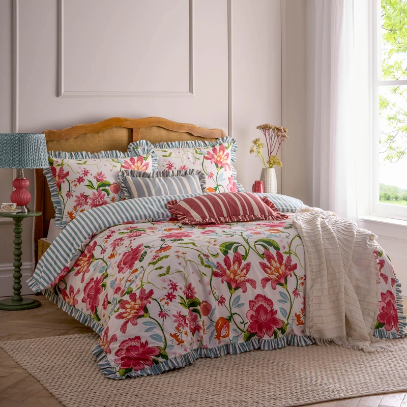 furn. Wylder Claudia Floral Ruffle Duvet Set - Super King - Multicolour - Image 1