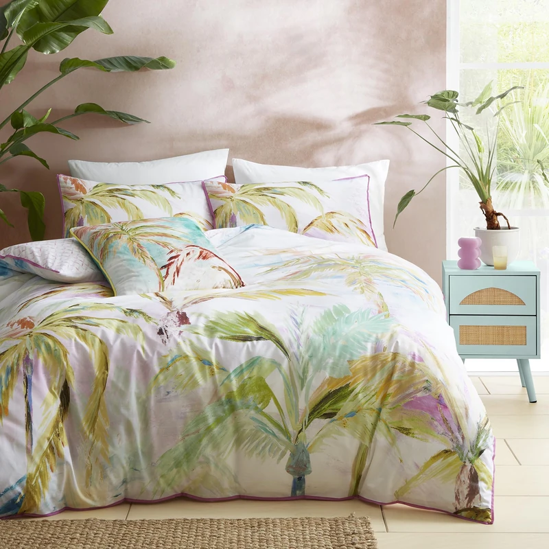 Appletree - Tropical Palm Leaves Duvet Cover - Super King Bedding Size (260 x 220cm) - 100% Cotton - Pink Piped Edge - 2 Pillowcases - Green Tropical Bedding with Leaf - Jungle Duvet Cover in Pink