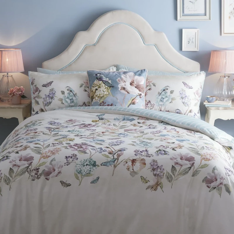Appletree - Duck Egg Floral & Butterfly Duvet Cover - Super King Bedding Size (260 x 220cm) - 200 Thread Count - 100% Cotton - Reversible Designs - 2 Pillowcases - Stripe Bedding Butterflies & Flowers