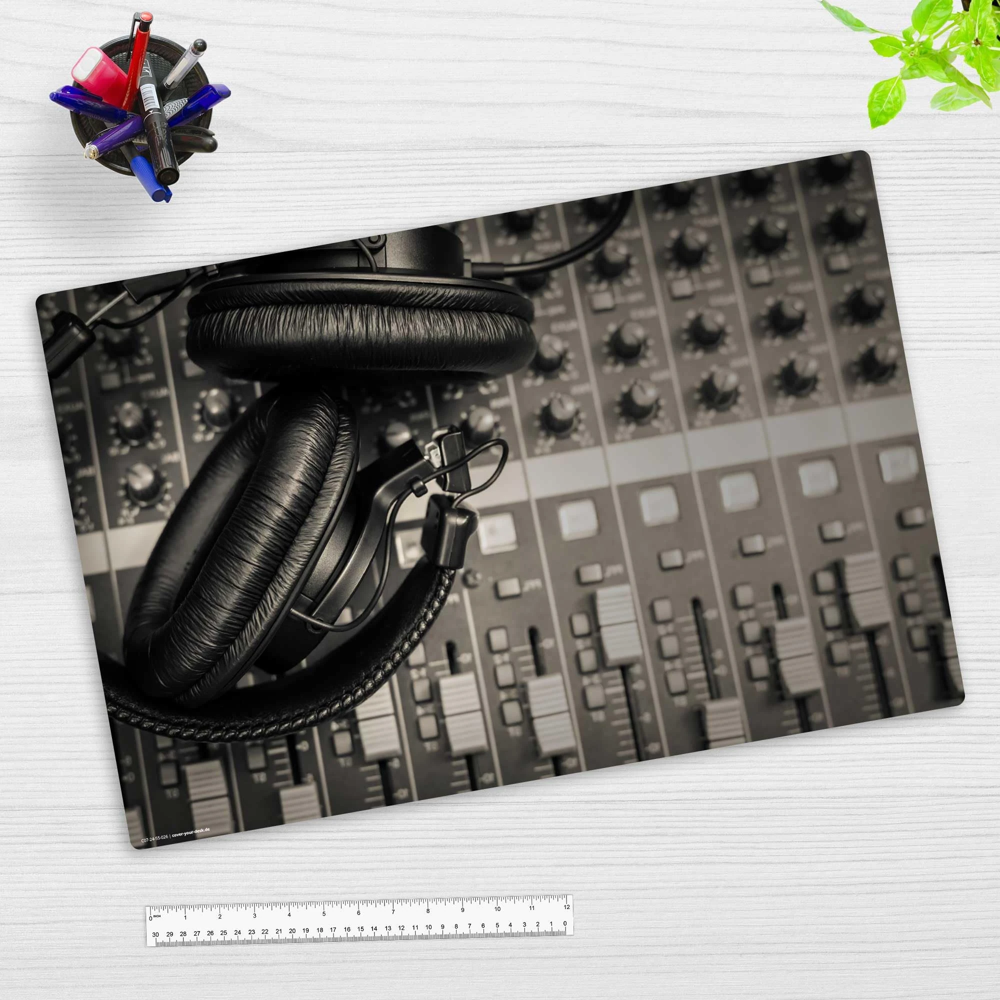 Desk Mat Wipeable for Children and Adults - Mixing Desk with Headphones Black and White - 60 x 40 cm - Premium Vinyl - Made in Germany
