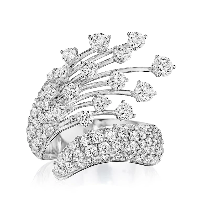 Hueb,18k Luminus White Gold Ring With 2.88 Cts Vs-Gh Diamonds,7