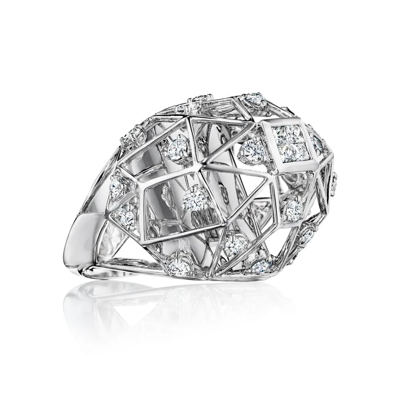 Hueb,18k Estelar White Gold Ring With 0.90 Cts Vs-Gh Diamonds,7