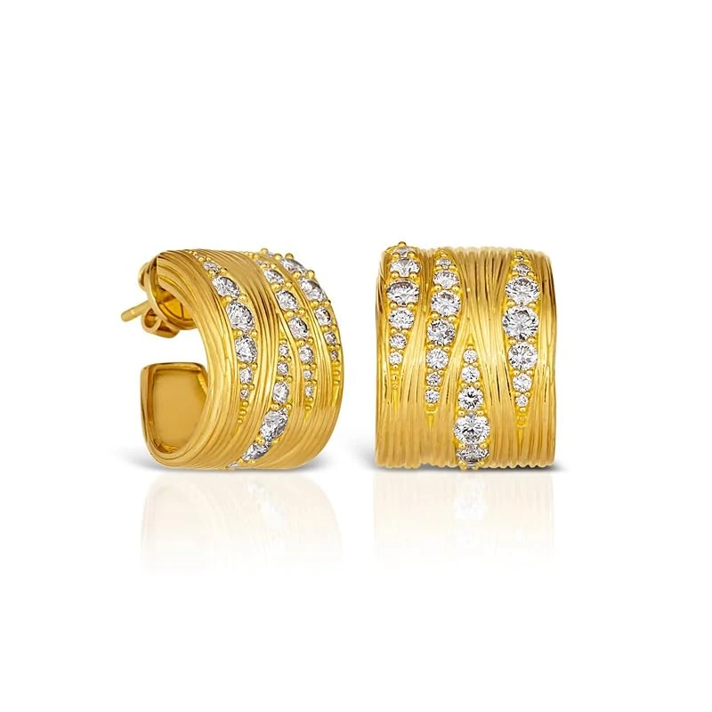Hueb,18k Amazonia (buriti) Yellow Gold Earring With 1.49 Cts Vs-Gh Diamonds,ONE SIZE