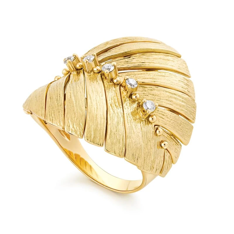 Hueb,18k Bahia Yellow Gold Ring With 0.07 Cts Vs-Gh Diamonds,7