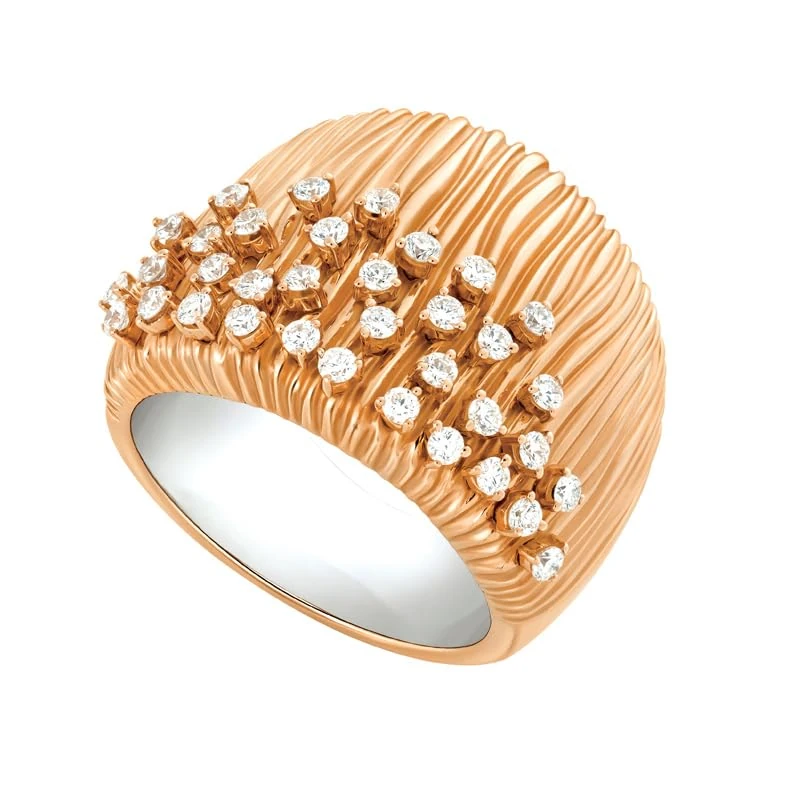 Hueb,18k Bahia Pink Gold Ring With 0.62 Cts Vs-Gh Diamonds,6.5