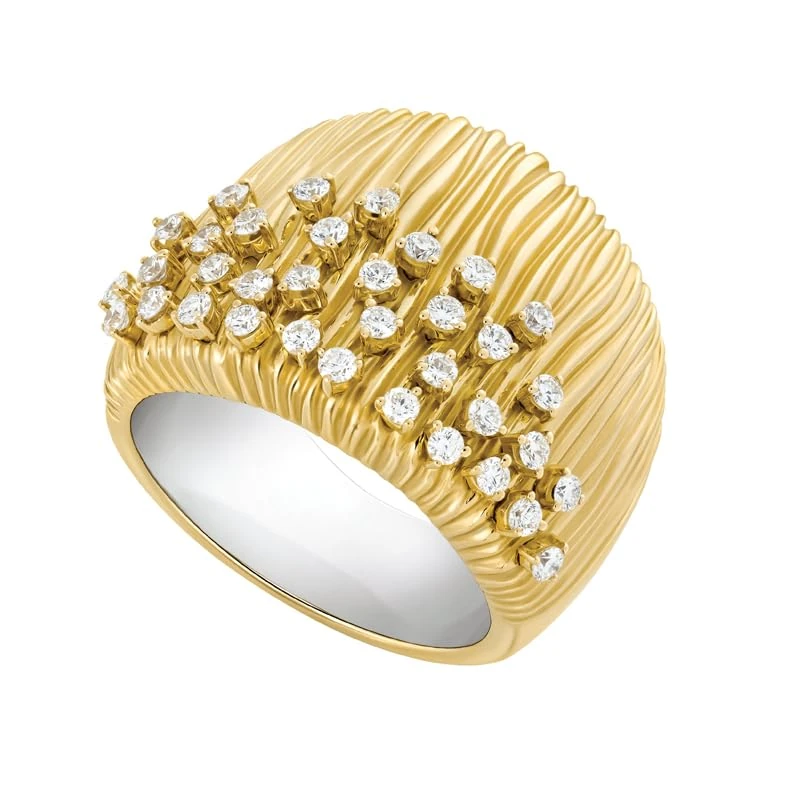 Hueb,18k Bahia Yellow Gold Ring With 0.60 Cts Vs-Gh Diamonds,6