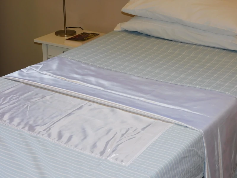 NRS Healthcare Satin Siba Combination Pack Fitted Base, Body Pressure Mapped, Four-Way Movement, Washable to 90°C