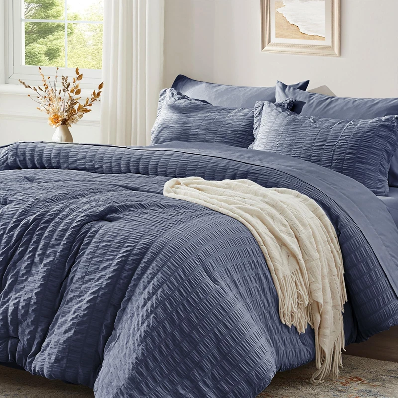 Zzlpp King Comforter Set 7 Pieces, Bluish Grey Seersucker Bed in a Bag with Comforter and Sheets, All Season Bedding Sets with 1 Comforter, 2 Pillow Shams, 2 Pillowcases, 1 Flat Sheet, 1 Fitted Sheet