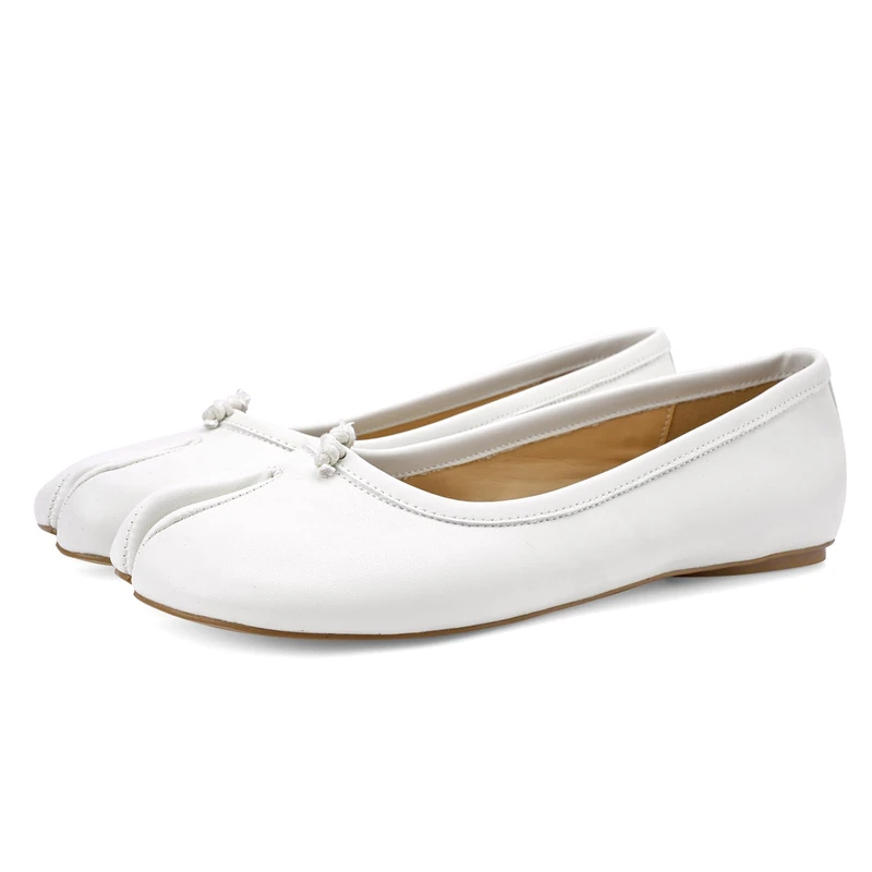 VBDB Tabi Ballet Flats for Women Wide Width Round Toe Split Toe Comfortable Flats Shoes, Beige, 9.5