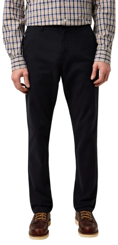 Wrangler Men's Regular Chino Pants, Black, 36 W/32 L