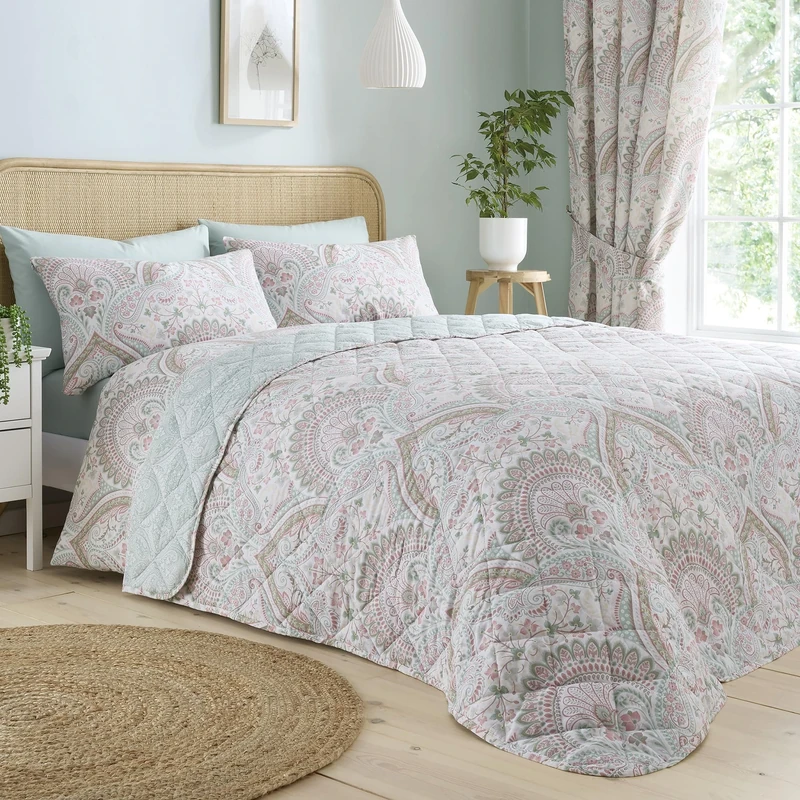 Dreams & Drapes Jacobean Bedspread – Green Floral Damask Design – Moroccan Boho Style – W90 x L78 (230 x 200cm) – Soft Decorative Throw for Bedroom – Vintage Patterned Bedspread