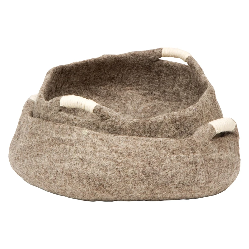 Dharma Dog Karma Cat, Natural Handle Basket for Dogs and Cats - Optimal Comfort and Elegant Design - Size S 36 x 36 x 10 cm - Natural Colour - Image 1