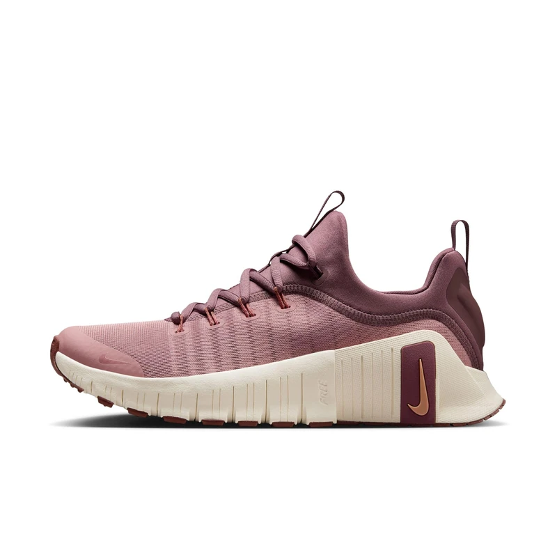 Nike Women's Free Metcon 6 Workout Shoes, Particle Pink/MTLC Rose Gold/P, 7.5 - Image 1