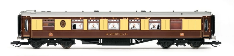 Hornby TT:120 TT4003C Coach Car - Pullman 1st Class Kitchen 'Medusa' - Era 3 Train Toy, TT Gauge Carriage for Train Set, Rolling Stock Models for Adults - 1:120 Scale Model Gift