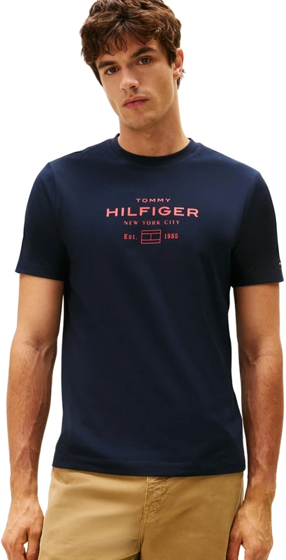 Tommy Hilfiger Men’s Short Sleeve Round Neck Stack Graphic T-Shirt, Blue (Desert Sky), XS