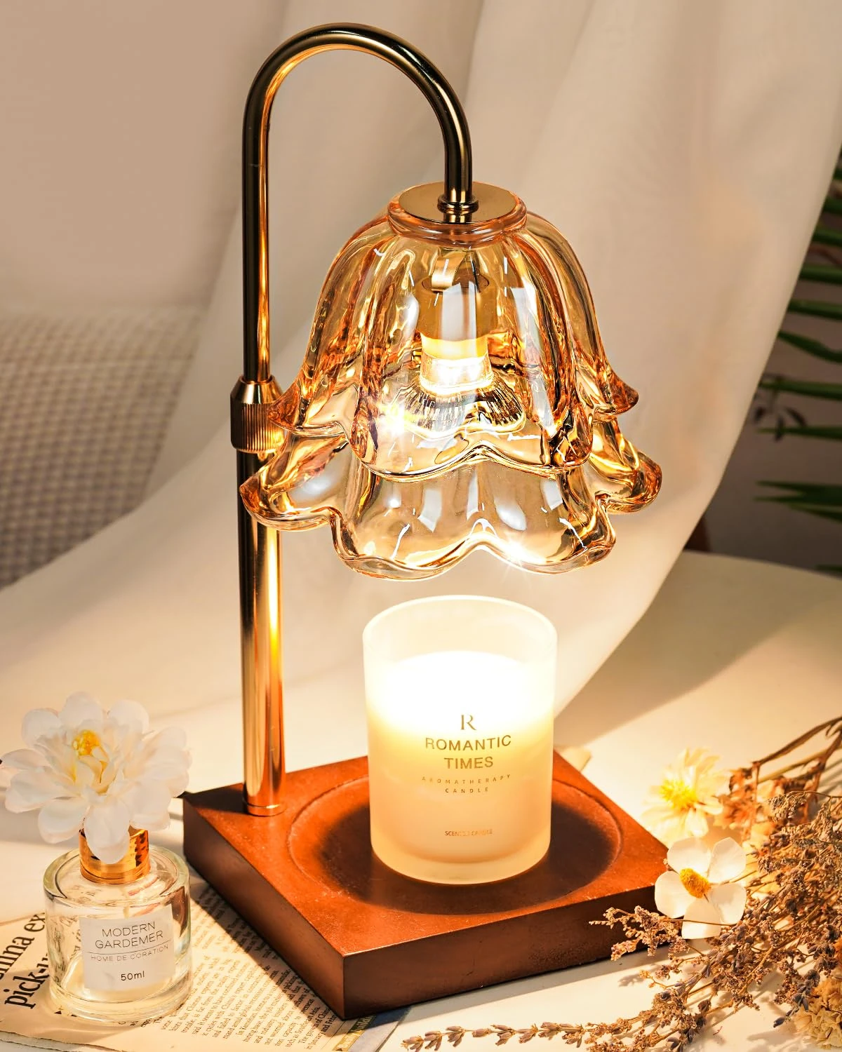 Funistree Candle Warmer Lamp for Christmas, Secret Santa Gifts for Women Mum Friends, Xmas Advent Calendar Presents for Her, Stocking Fillers, Candle Heater Lamp with 2 Bulbs for Birthday