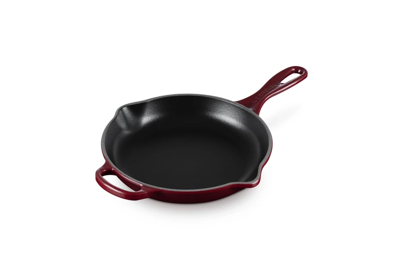 LE CREUSET Signature Enamelled Cast Iron Skillet Frying Pan with Helper Handle and Two Pouring Lips, 23 cm Garnet, 20182239490422