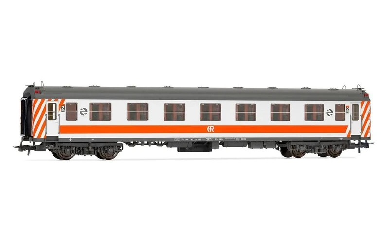 Electrotren HE4029 RENFE, 5000 coach, with old bellows, "Regionales" livery, ep. V Passenger Coaches