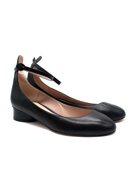 STUART WEITZMAN Pre-Loved Black Round Toe Ankle Strap Pumps