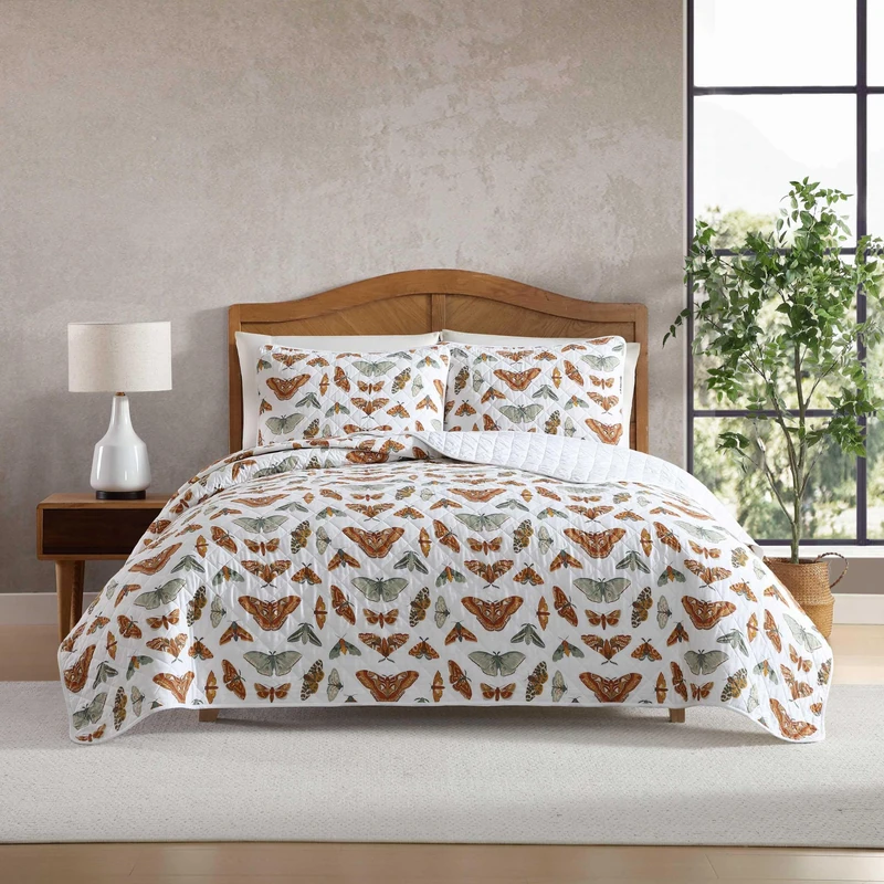 Eddie Bauer - Quilt Set, Super Soft Bedding with Matching Shams, Smooth & Breathable, Classic Home Essentials (Wilford Butterfly Beige, Full/Queen)
