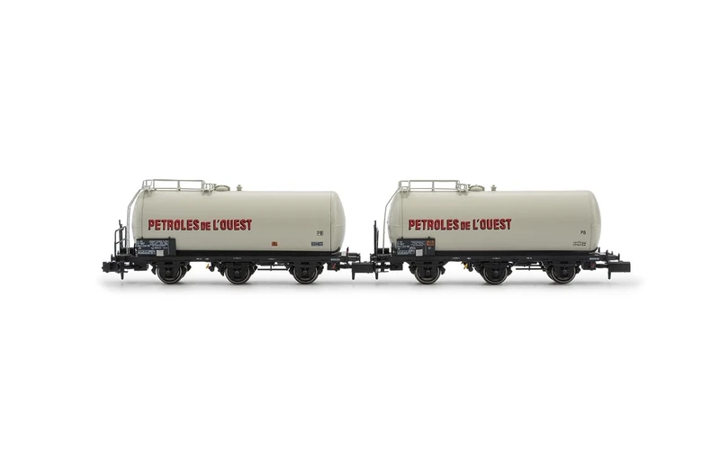 Arnold HN6677 SNCF, 2-unit set 3-axle tank wagons, Petroles de lOuest, grey livery, epIV Freight Wagons