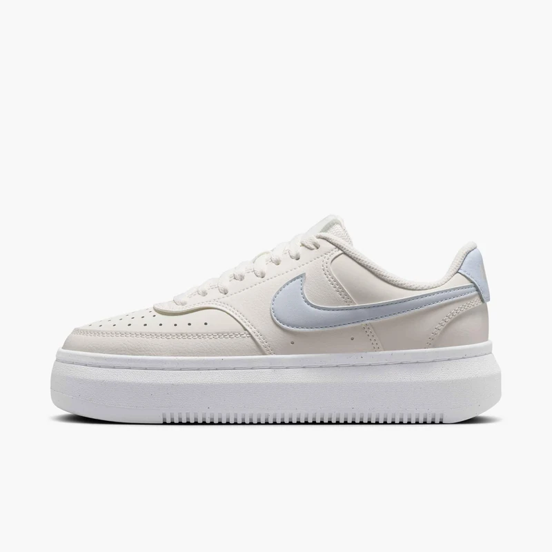 Nike Women's W Court Vision ALTA Sneaker, Sail/Blue Tint-White, 4 - Image 1