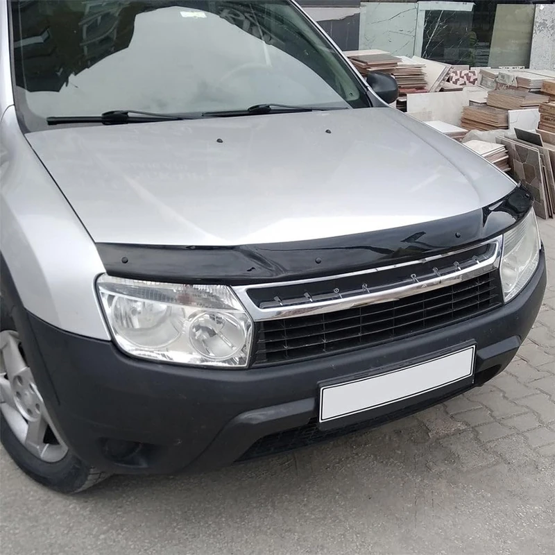 Oneway Bonnet Protector compatible with Dacia Duster I 2010-2017 - Gloss black - Image 1