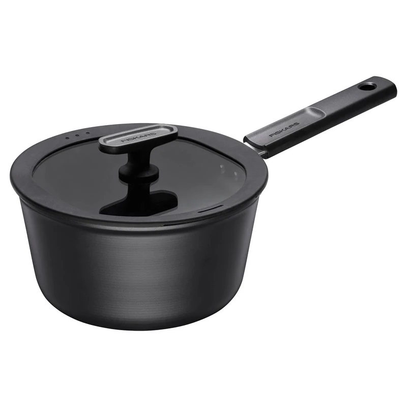 Fiskars Saucepan with lid, Hard Face, Capacity: 2.5 litres, Suitable for All hobs, Aluminium/Plastic, Scratch-Resistant, Non-Stick Coating, 1075525, Black