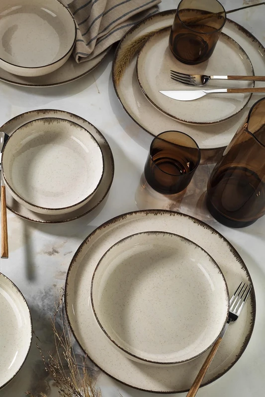 Elegant 16-Piece Dinner Set, 100% Porcelain, Cream Colour, Includes 4 Service Plates (24 cm), Dessert Plates (21 cm), Plates (20 cm), Bowls (15 cm), Dishwasher & Microwave Safe