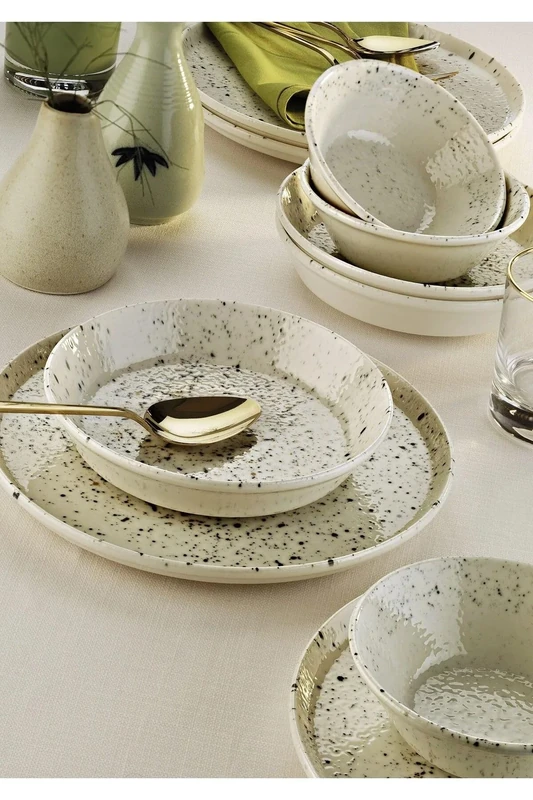 Elegant 18-Piece Dinner Set, 100% Porcelain, White, Includes 6 Service Plates (26 cm), 6 Bowls (14 cm), 6 Plates (20 cm), Dishwasher & Microwave Safe