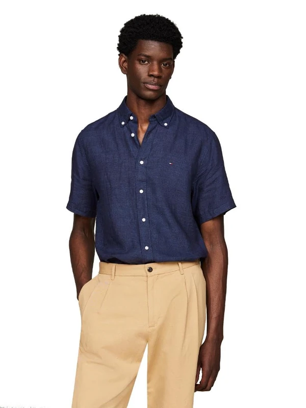 Tommy Hilfiger Men's Short Sleeve Casual Linen Button Down Shirts in Regular Fit, Carbon Navy, Medium