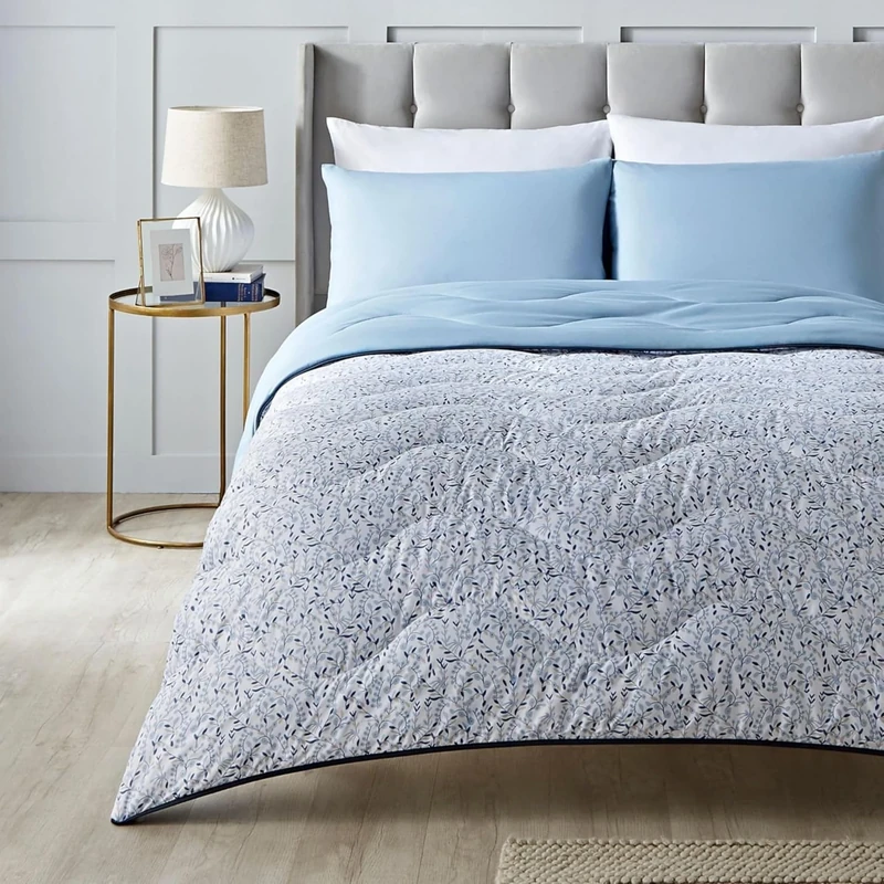 Night Lark Coverless Duvet and Pillowcase Set, Spring Summer Collection – 6 Tog Single Coverless Duvet with Advanced Smartfil® Fibre, Machine Washable, Hypoallergenic – Blue Garden, Single Bed Size