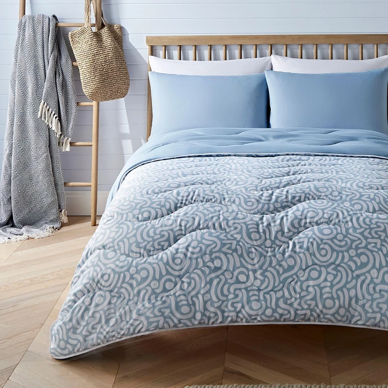 Night Lark Coverless Duvet and Pillowcase Set, Spring Summer Collection – 6 Tog Super King Coverless Duvet with Advanced Smartfil® Fibre, Machine Washable – Abstract Waves, Super King Bed Size