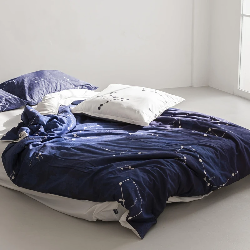 AlexandreHouse Cosmos Children's Table Cloth 240 x 220 cm (Cama 150/160) - Image 1