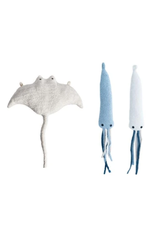 Set of 3 Plush infantiles de pared formado por mantarraya Blanca, Mini pulpo Azul y Mini pulpo Blanco - Image 1