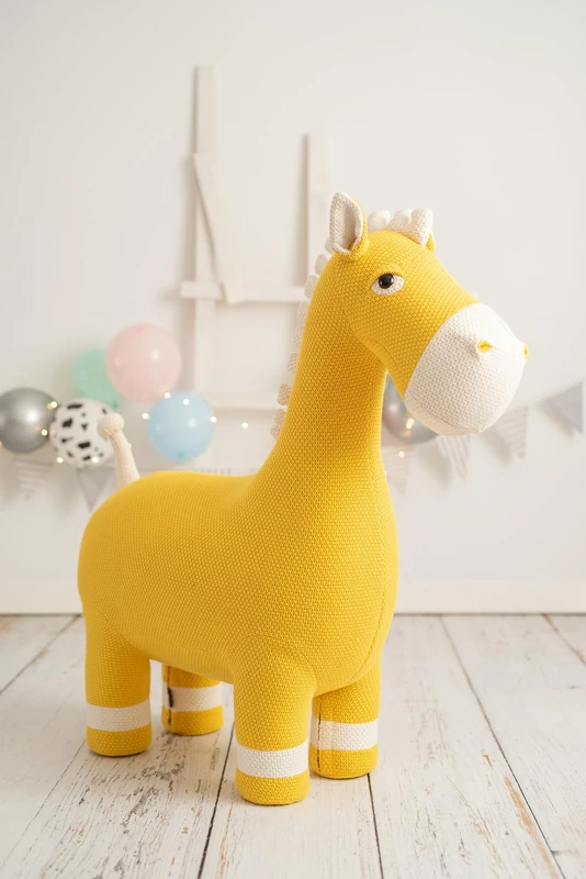 Lámina Infantil Photography Caballo Amarillo