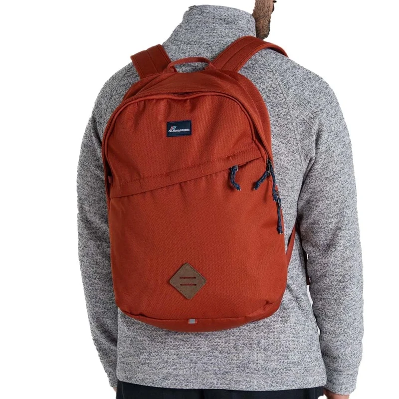 Craghoppers Mens 22L Kiwi II Classic Backpack, Red Beach