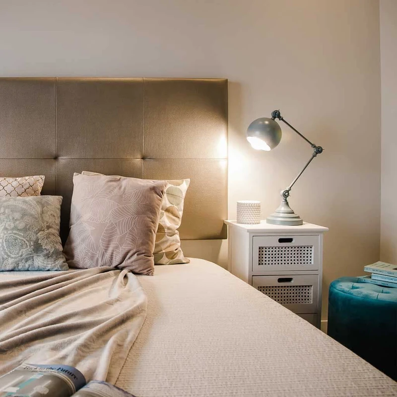 AlexandreHouse Sinfonier De Madera Y Rejilla Lac Blanco 4 Cajones