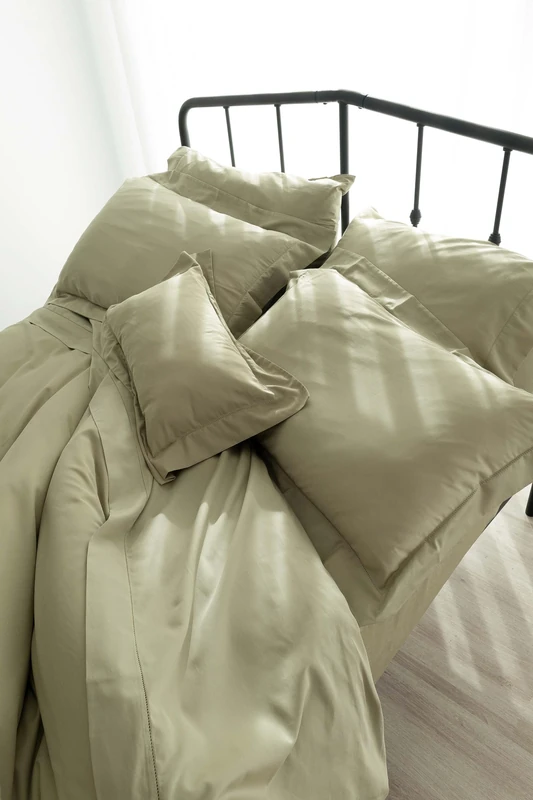 Catherine Lansfield Sateen Moss Green Set Top Sheet + 2 Pillowcases + Fitted Sheet 260 x 280 + 50 x 110 (2)+180 x 200