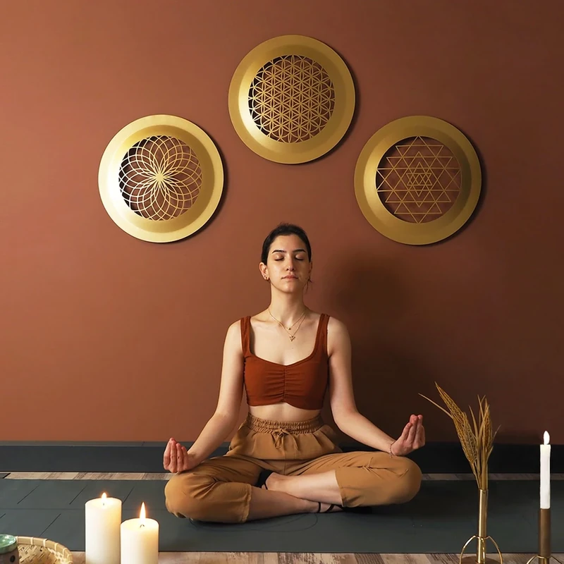 Elegant Gold Decorative Metal Wall Accessory, 46 x 46 cm, 100% Steel, 1.2 mm Thickness, Stylish & Durable Home Decor for Any Space