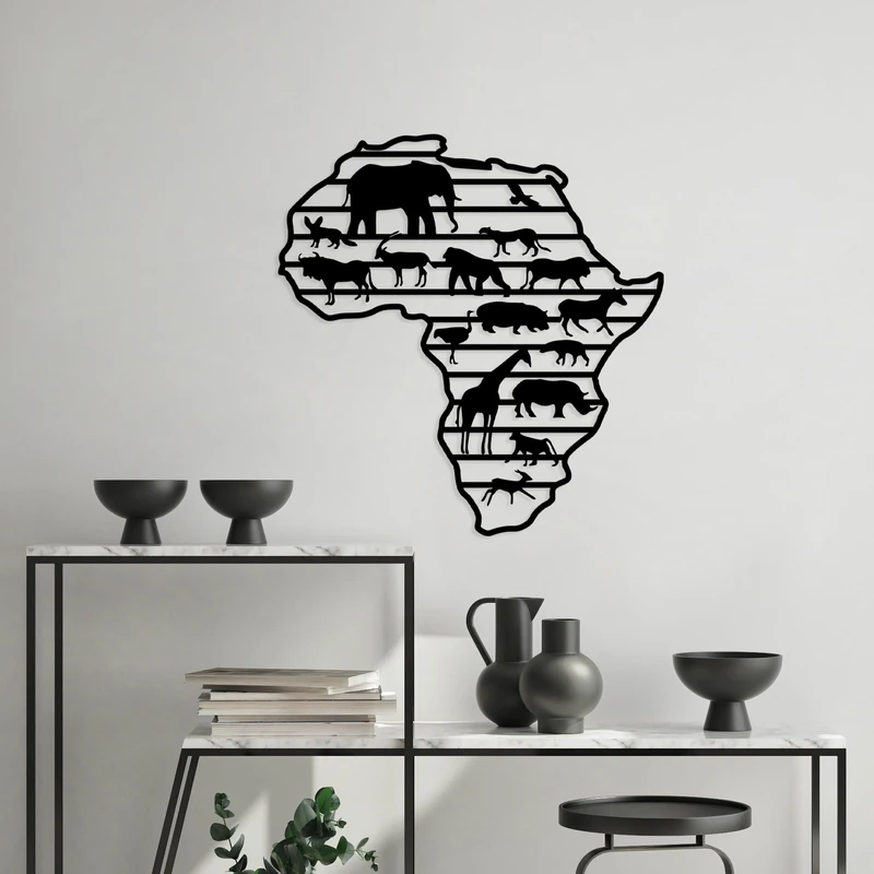 Stylish Black Decorative Metal Wall Accessory, 67 x 70 cm, 100% Metal, 1.5 mm Thickness, Lightweight & Easy to Hang, Perfect for Home Decor