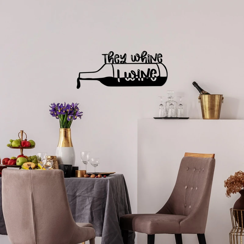 Hanah Home Stylish Black Decorative Metal Wall Accessory, 67 x 28 cm, 100% Metal, 1.5 mm Thickness, Easy Wall Mounting, Perfect for Modern Decor